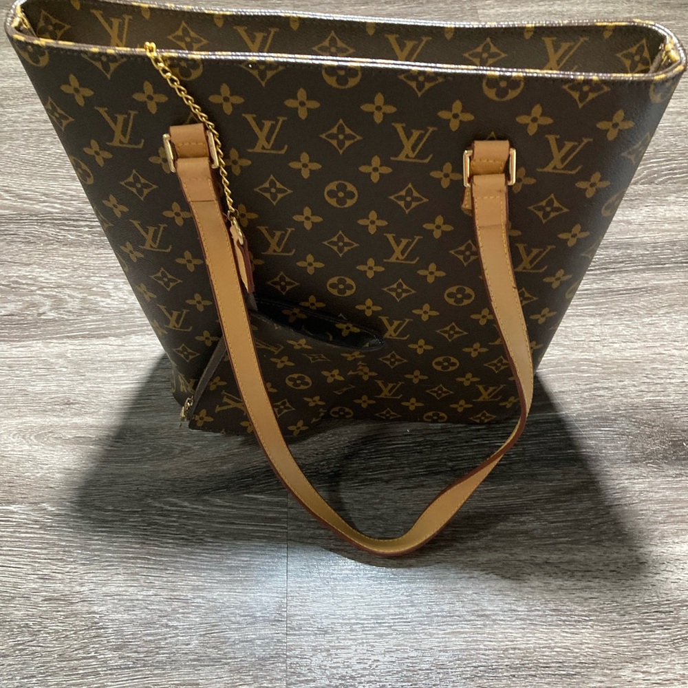 Louis Vuitton Monogram Canvas Tote with Tan Trim and Gold Hardware - Picture 14 of 14
